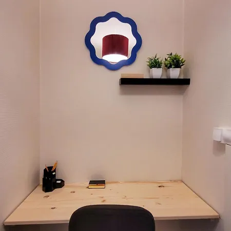 Apartment Urban - Colorful Design - Center *