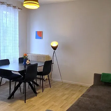 Urban - Colorful Design - Center