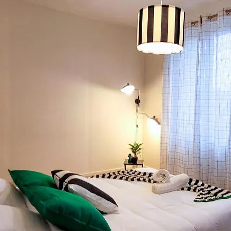 Urban - Colorful Design - Center