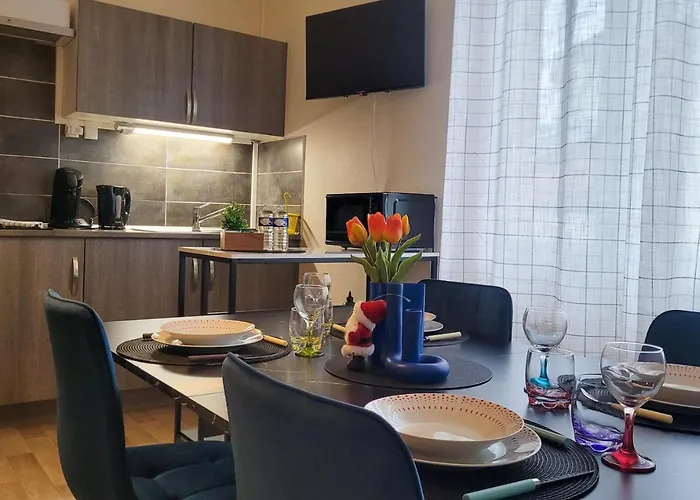 Urban - Colorful Design - Center