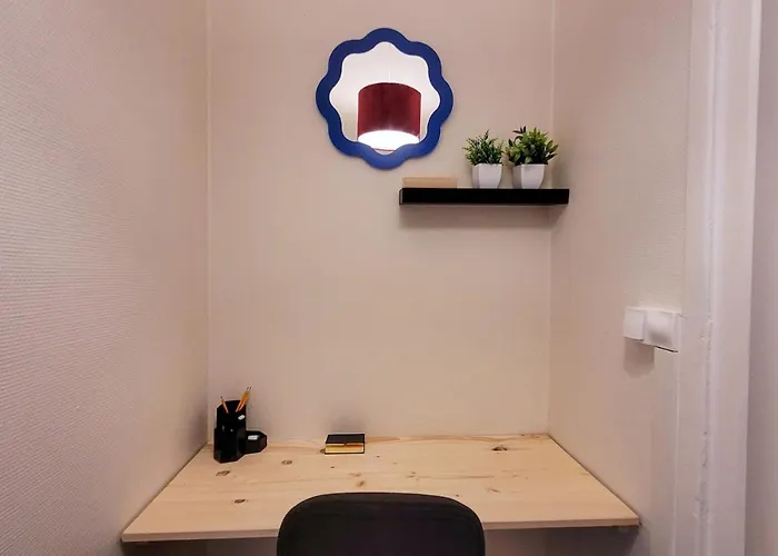 Apartment Urban - Colorful Design - Center *