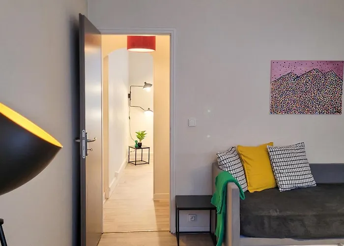 Apartment Urban - Colorful Design - Center *